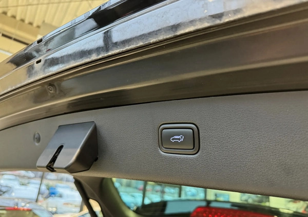 Hyundai Tucson cena 92900 przebieg: 139900, rok produkcji 2018 z Bieruń małe 436